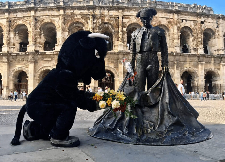 CORRIDA : « QUAND LA TRADITION TUE, IL FAUT TUER LA TRADITION »